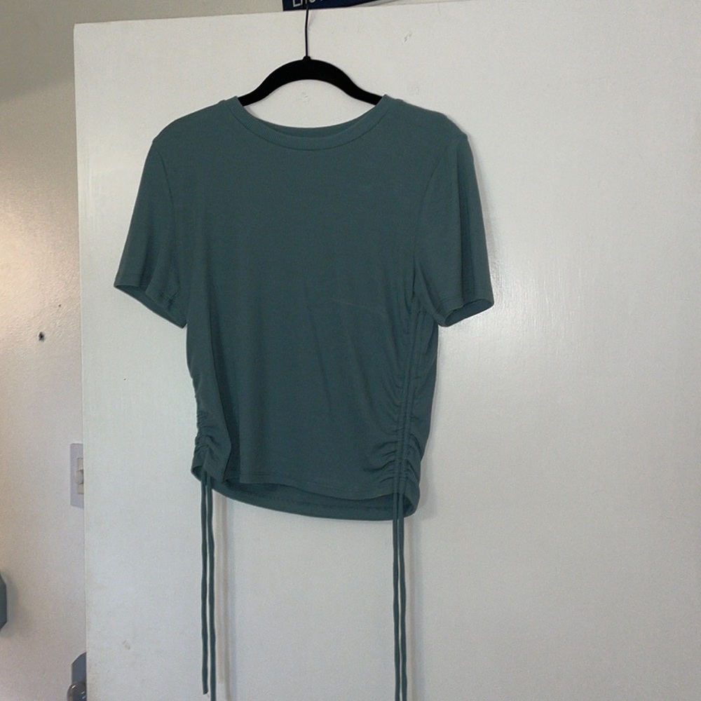 Teal top